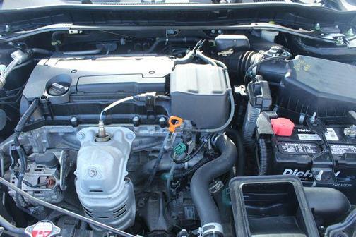 2017 Honda Accord EX-L w/Navigation & Honda Sensing