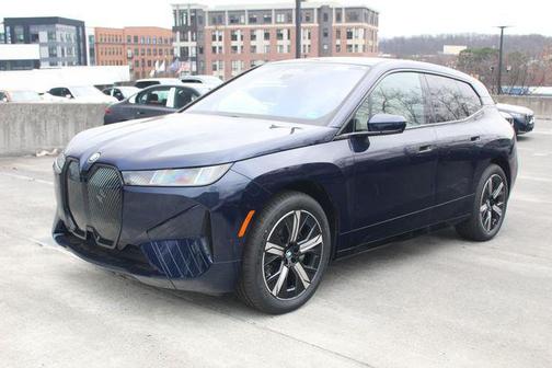 2026 BMW iX xDrive60