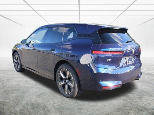 2026 BMW iX xDrive60