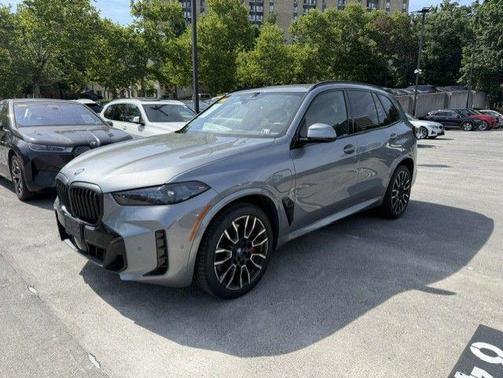 Skyscraper Grey Metallic 2024 BMW X5 PHEV xDrive50e