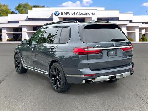 Arctic Grey Metallic 2021 BMW X7 xDrive40i
