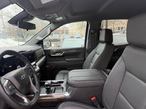 2025 Chevrolet Silverado 1500 LT Trail Boss