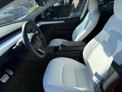 2025 Tesla Model Y Performance Dual Motor All-Wheel Drive