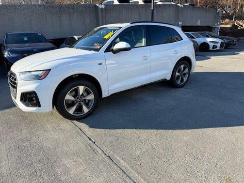 2025 Audi Q5 40 Premium