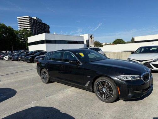 Black Sapphire Metallic 2023 BMW 530e Base