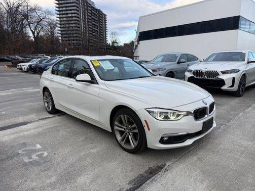2018 BMW 330 xDrive
