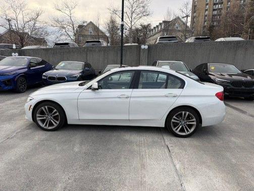 2018 BMW 330 xDrive