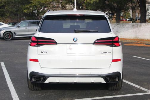 Alpine White 2026 BMW X5 xDrive40i