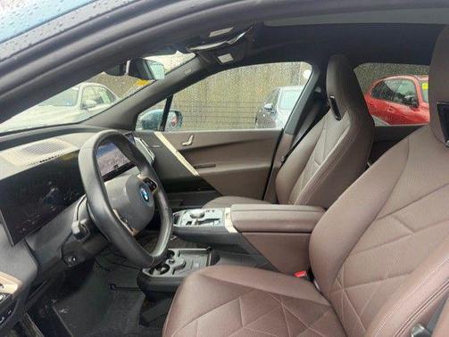 2023 BMW iX xDrive50