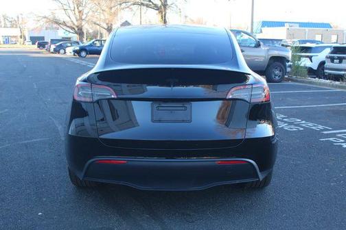 2024 Tesla Model Y Standard Range