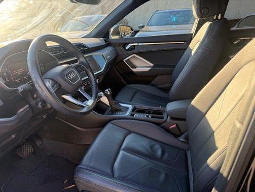 2022 Audi Q3 40 Premium