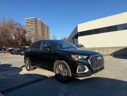 2022 Audi Q3 40 Premium