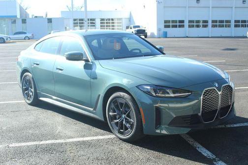 Cape York Green Metallic 2026 BMW i4 Gran Coupe xDrive40