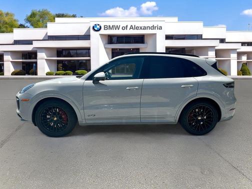 Chalk 2021 Porsche Cayenne GTS