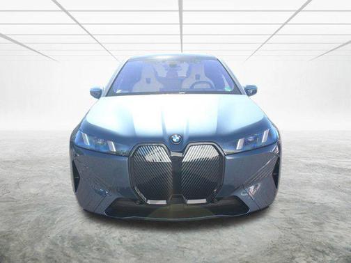 2026 BMW iX xDrive60