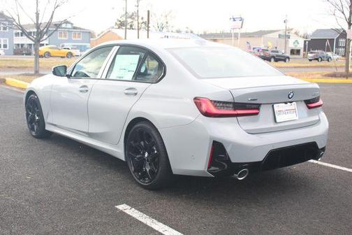 2026 BMW 330 xDrive NA