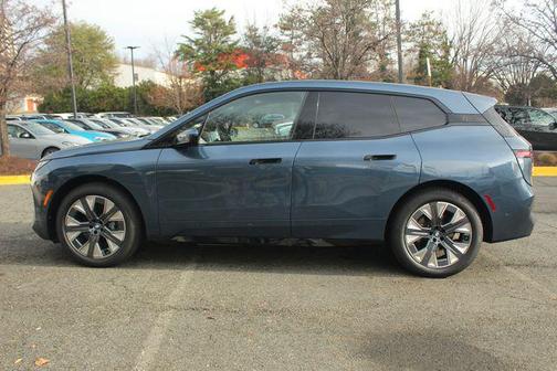 2026 BMW iX xDrive45