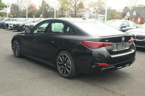 Black Sapphire Metallic 2026 BMW i4 Gran Coupe xDrive40