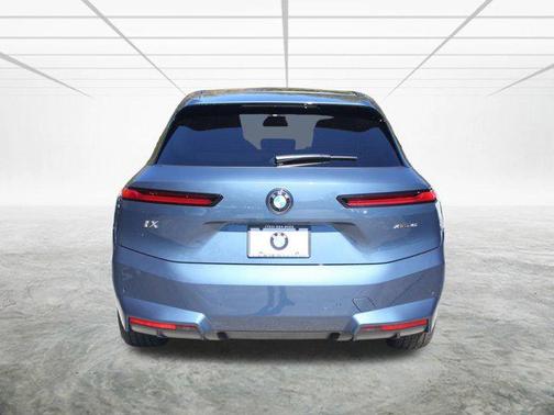 2026 BMW iX xDrive45