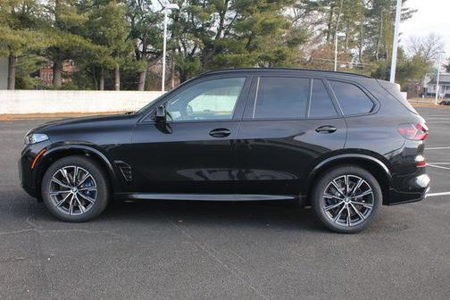 2026 BMW X5 M60i