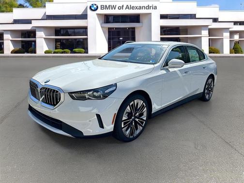 Alpine White 2026 BMW 530 xDrive
