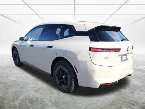 2026 BMW iX xDrive45