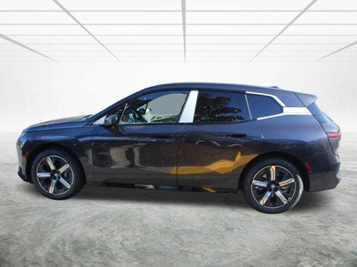 2026 BMW iX xDrive45