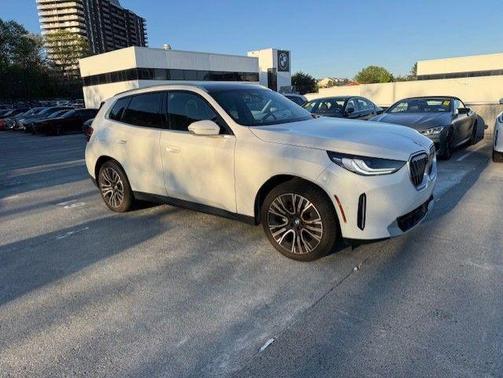 Mineral White Metallic 2025 BMW X3 30 xDrive