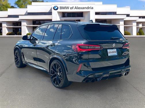 Black Sapphire Metallic 2022 BMW X5 M Base
