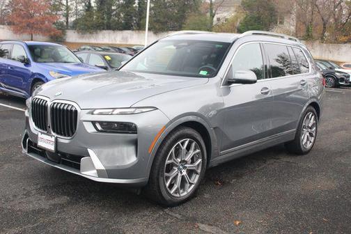 2025 BMW X7 xDrive40i