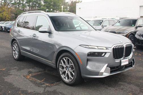 2025 BMW X7 xDrive40i