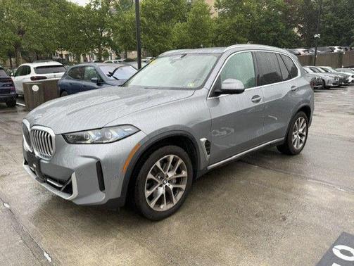 Skyscraper Grey Metallic 2025 BMW X5 xDrive40i