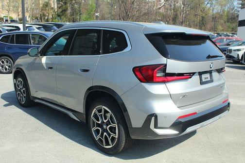 Space Silver Metallic 2026 BMW X1 xDrive28i