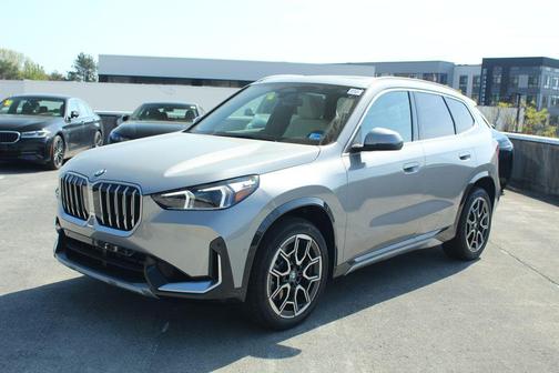 Space Silver Metallic 2026 BMW X1 xDrive28i