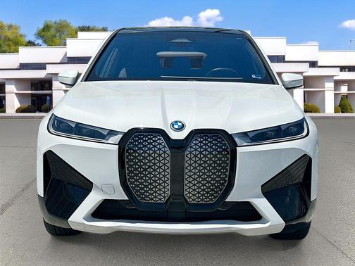 Alpine White 2023 BMW iX xDrive50