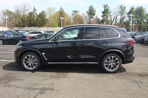 Black Sapphire Metallic 2026 BMW X5 xDrive40i