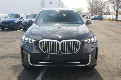 Black Sapphire Metallic 2026 BMW X5 xDrive40i