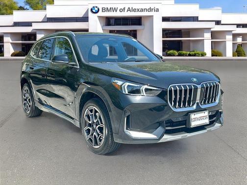 Black Sapphire Metallic 2026 BMW X1 xDrive28i