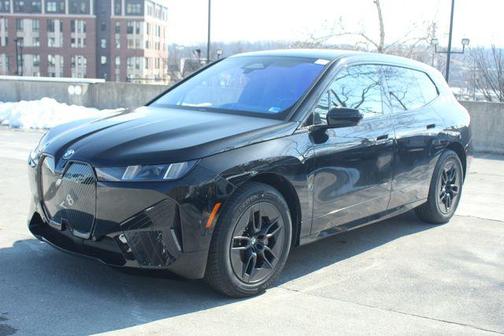 2026 BMW iX xDrive60