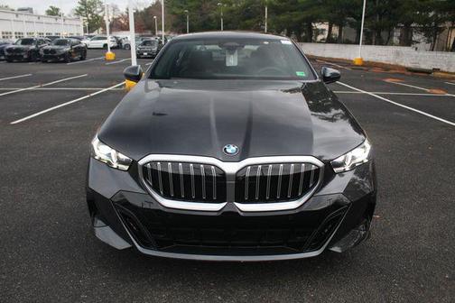 2026 BMW 530 i xDrive