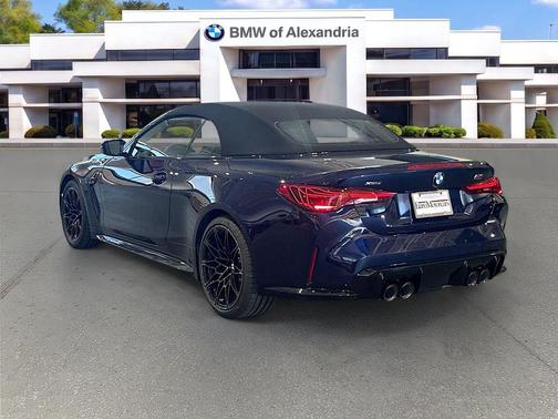 Tanzanite Blue II Metallic 2027 BMW M4 Competition xDrive