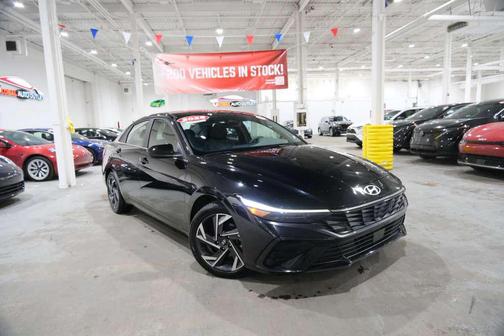 2025 Hyundai ELANTRA SEL