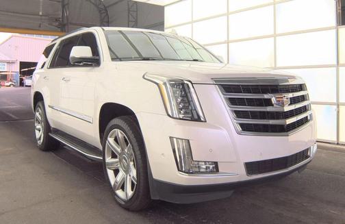 Crystal White Tricoat 2017 Cadillac Escalade Luxury