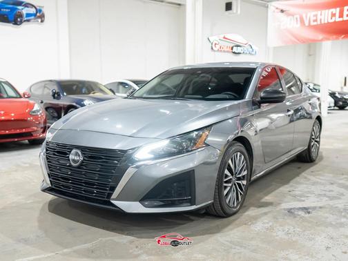 Gun Metallic 2024 Nissan Altima 2.5 SV