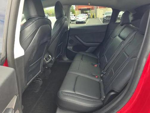 2021 Tesla Model Y Standard Range Rear-Wheel Drive