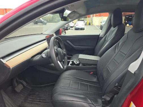 2021 Tesla Model Y Standard Range Rear-Wheel Drive