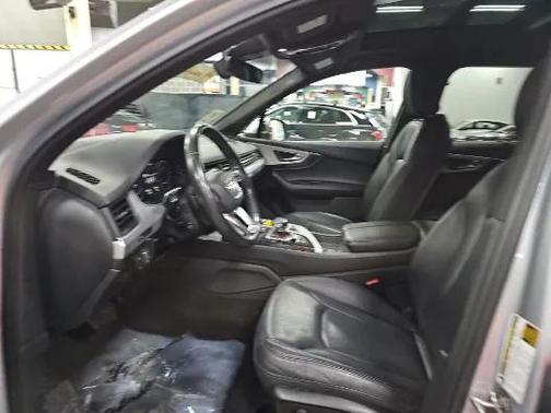 2019 Audi Q7 45 Premium Plus