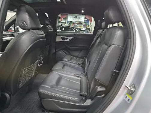 2019 Audi Q7 45 Premium Plus