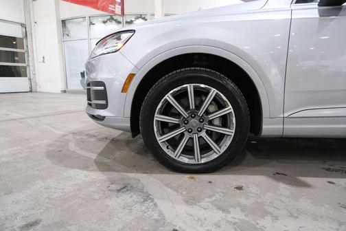 2019 Audi Q7 45 Premium Plus