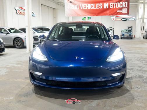 Deep Blue Metallic 2018 Tesla Model 3 Long Range